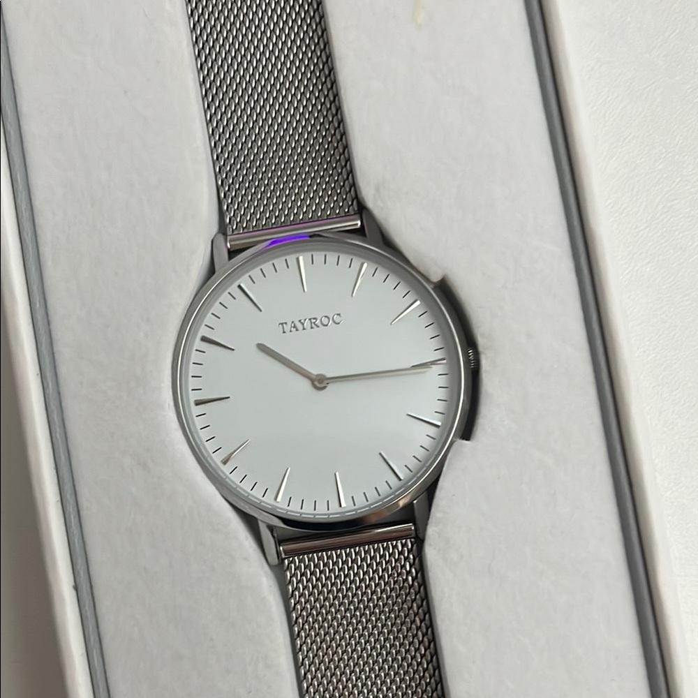 Tayroc Minimalist Silver Mesh Watch - White Dial